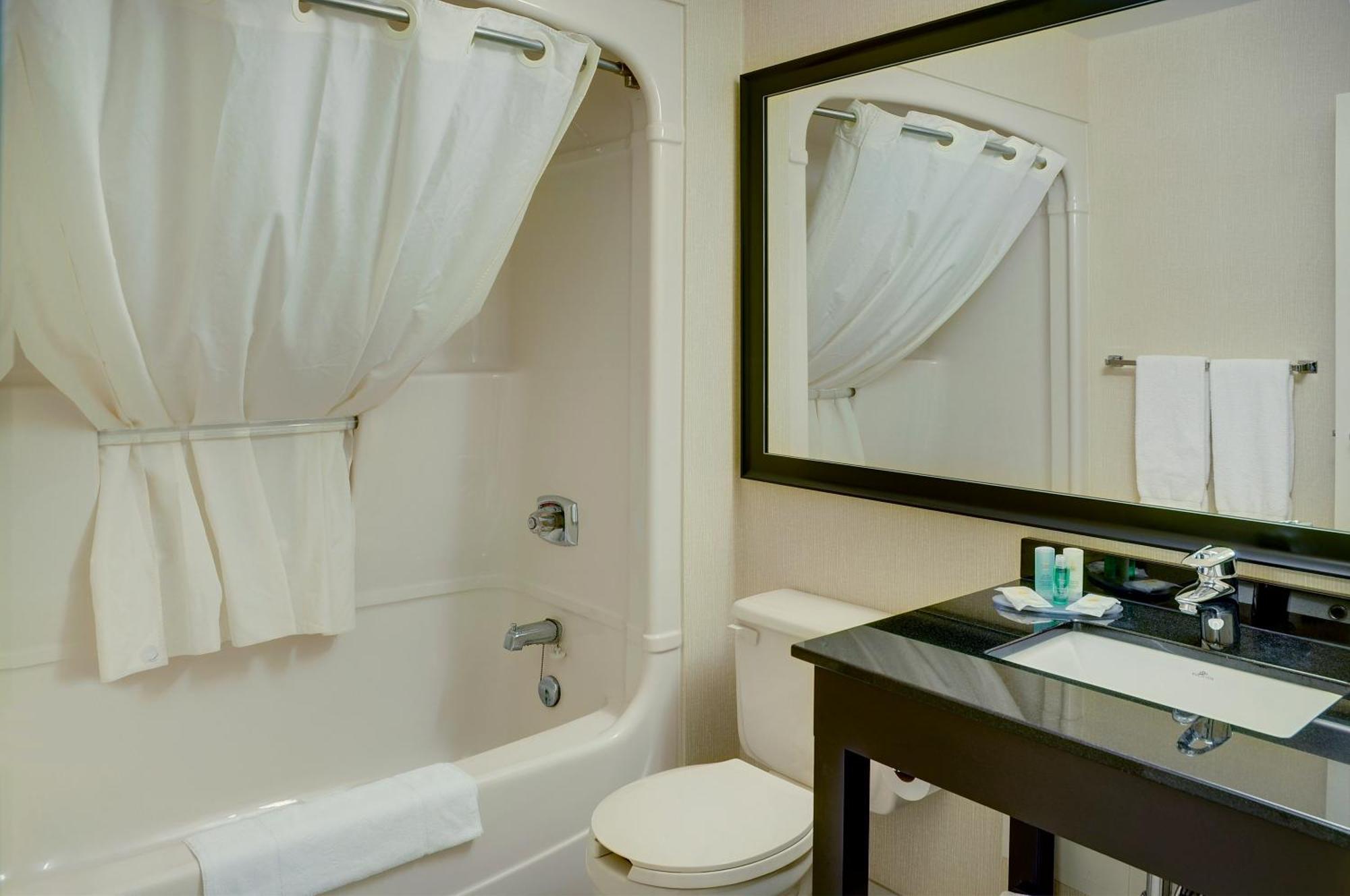Comfort Inn Pickering Zewnętrze zdjęcie